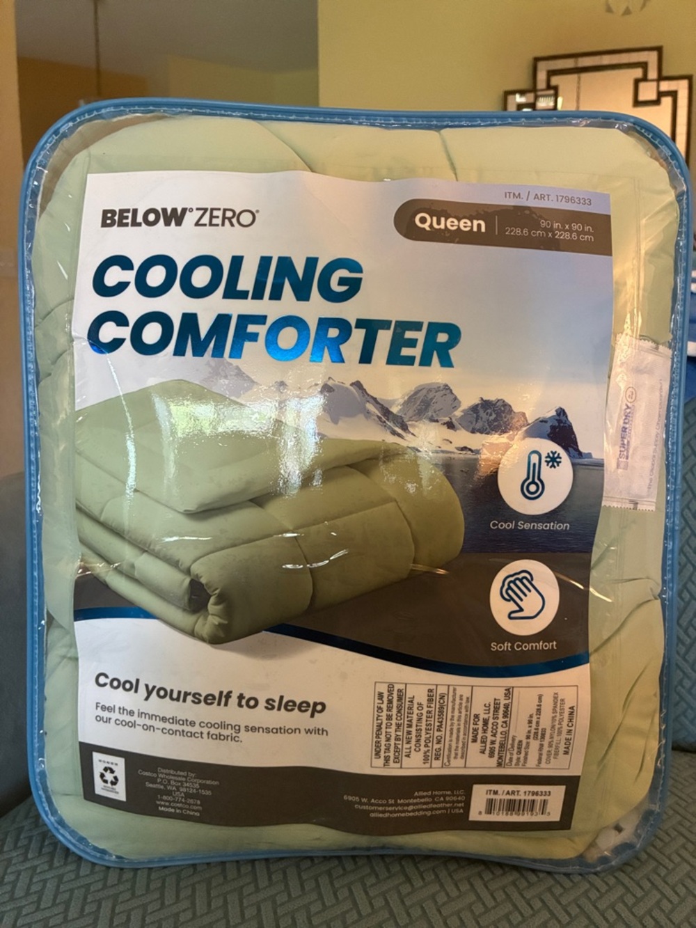 Below Zero Cooling comforter Queen